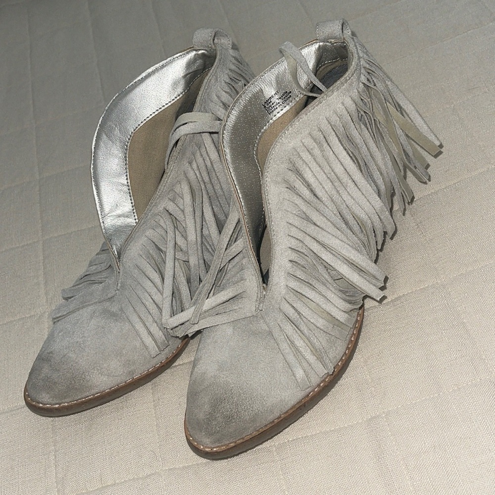 Coconuts by Matisse suede fringe booties